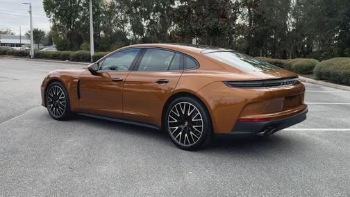 2026 Porsche Panamera 4