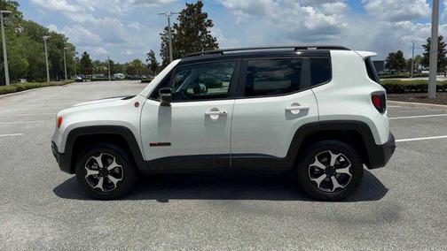2022 Jeep Renegade Trailhawk