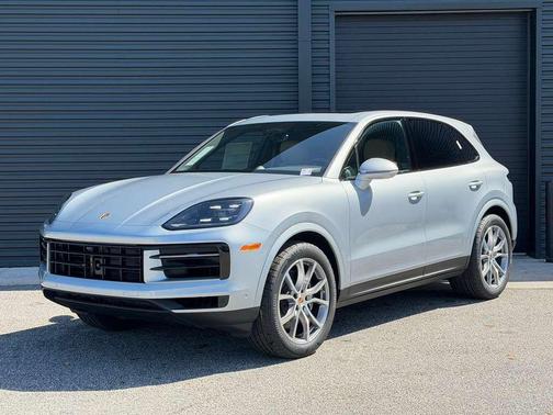 Dolomite 2026 Porsche Cayenne Cayenne