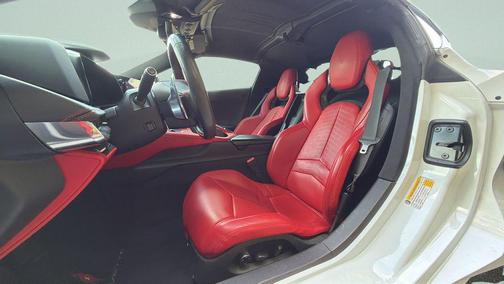 Arctic White 2020 Chevrolet Corvette Stingray w/3LT