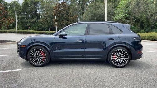 2025 Porsche Cayenne Turbo
