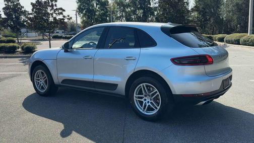 2017 Porsche Macan 