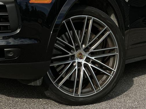 2022 Porsche Cayenne S