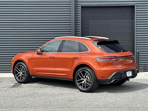 2025 Porsche Macan 