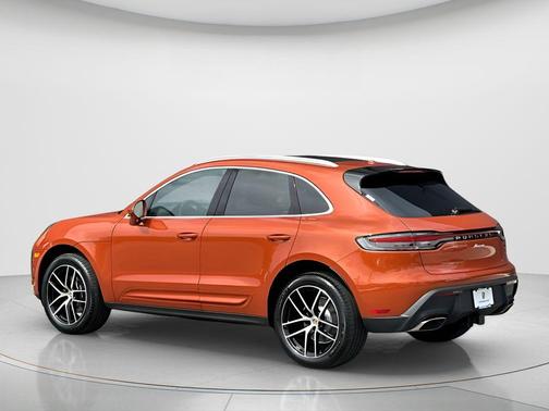2025 Porsche Macan 