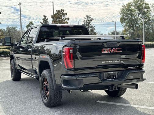 2024 GMC Sierra 2500 Denali