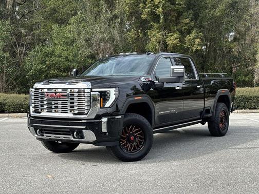 2024 GMC Sierra 2500 Denali