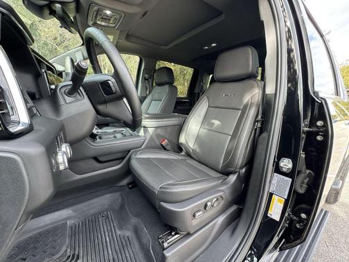 2024 GMC Sierra 2500 Denali