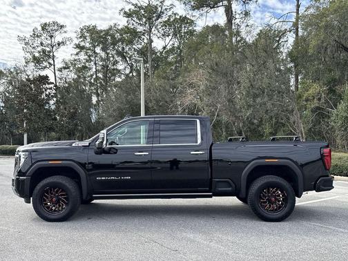 2024 GMC Sierra 2500 Denali
