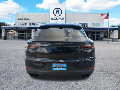 2022 Porsche Cayenne S