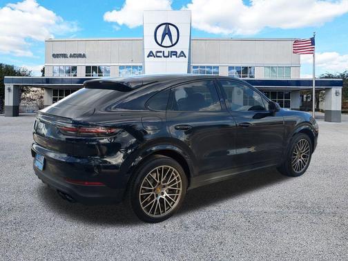 2022 Porsche Cayenne S