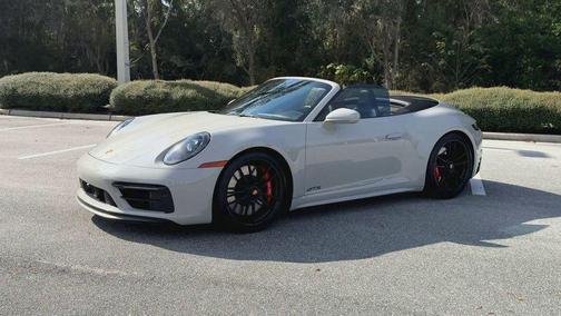 2022 Porsche 911 Carrera GTS