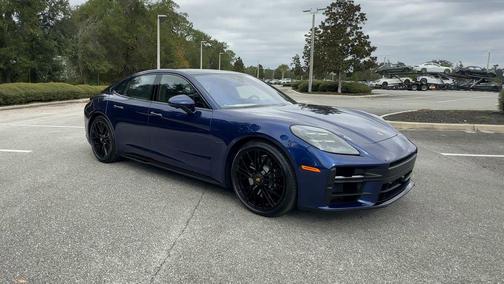 2026 Porsche Panamera GTS