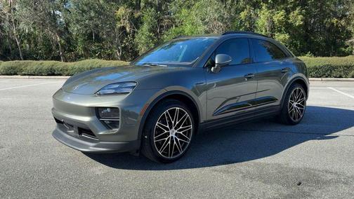2025 Porsche Macan 4