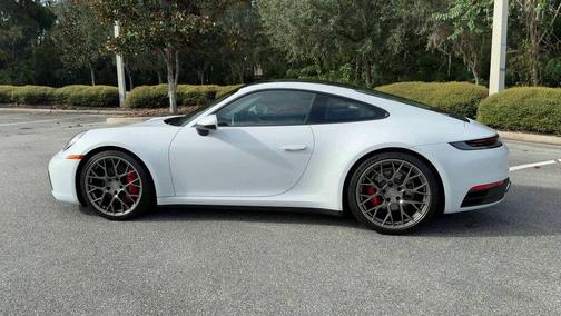 2022 Porsche 911 Carrera S