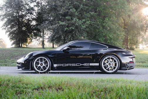 2024 Porsche 911 S/T