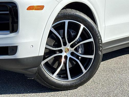 2024 Porsche Cayenne Cayenne