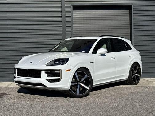 2026 Porsche Cayenne Cayenne Turbo E-Hybrid