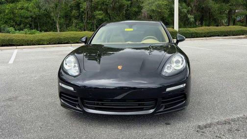 2014 Porsche Panamera 4