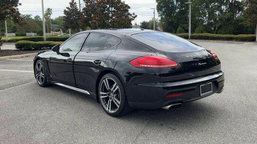 2014 Porsche Panamera 4