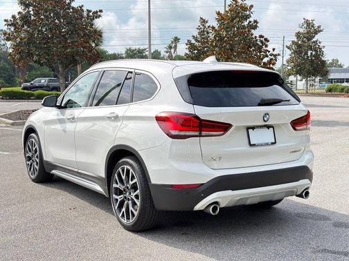 Alpine White 2022 BMW X1 xDrive28i