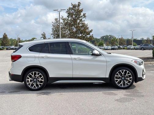 Alpine White 2022 BMW X1 xDrive28i