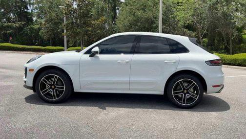 2021 Porsche Macan Base