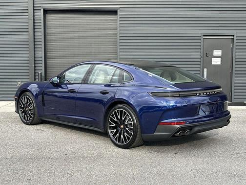 2026 Porsche Panamera 