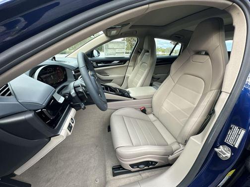 2026 Porsche Panamera 