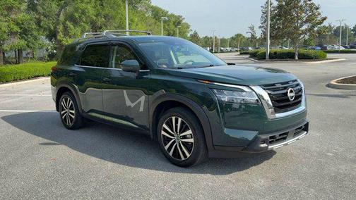 2024 Nissan Pathfinder Platinum FWD