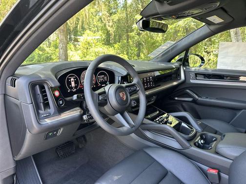 2025 Porsche Cayenne Cayenne
