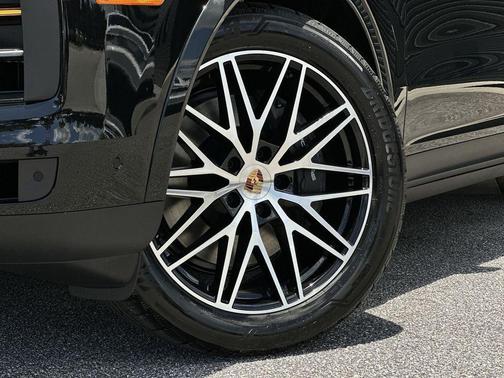 2025 Porsche Cayenne Cayenne