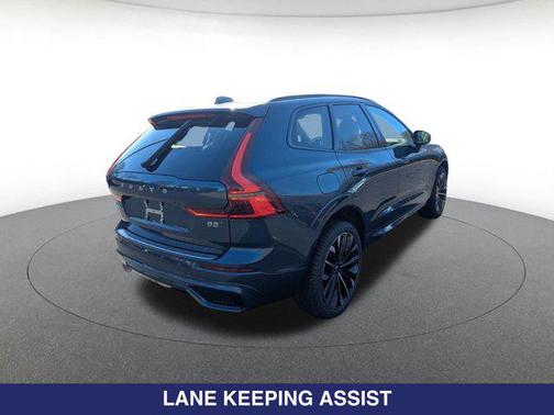 Denim Blue Metallic 2026 Volvo XC60 B5 Ultra