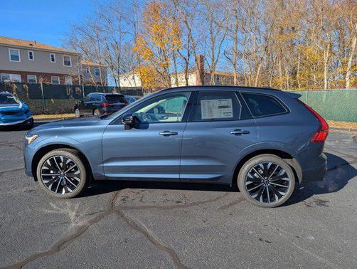 2026 Volvo XC60 B5 Ultra