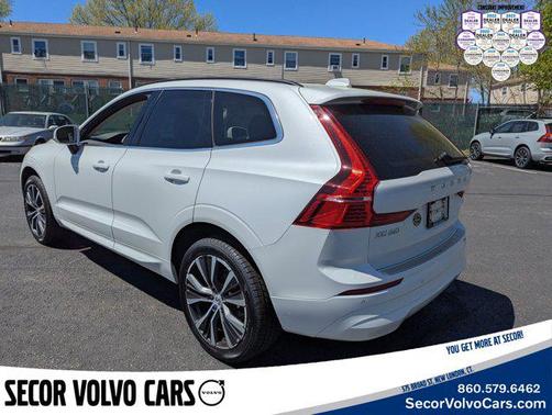 2022 Volvo XC60 Momentum