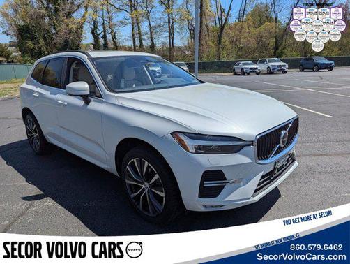 2022 Volvo XC60 Momentum