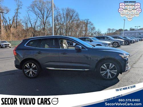 2023 Volvo XC60 Plus Bright Theme