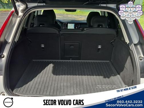 Silver Dawn Metallic 2023 Volvo XC60 Plus Bright Theme