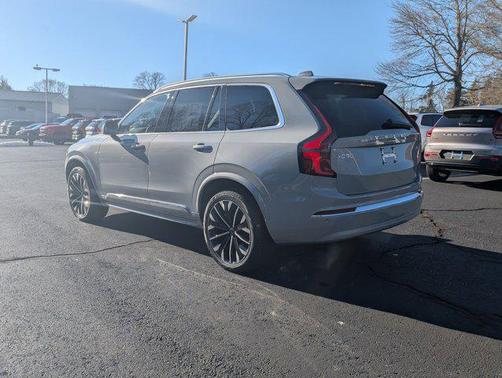 2026 Volvo XC90 B6 Ultra 7-Seater