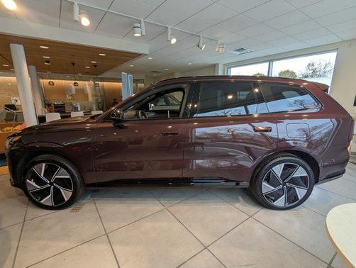 2025 Volvo EX90 Twin Motor Performance Ultra 6-Seater
