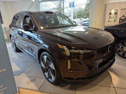 2025 Volvo EX90 Twin Motor Performance Ultra 6-Seater