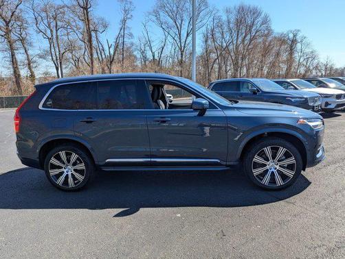 2025 Volvo XC90 Plug-In Hybrid T8 Ultra 6-Seater