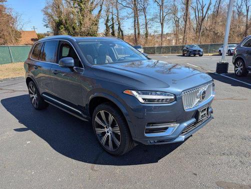 2025 Volvo XC90 Plug-In Hybrid T8 Ultra 6-Seater