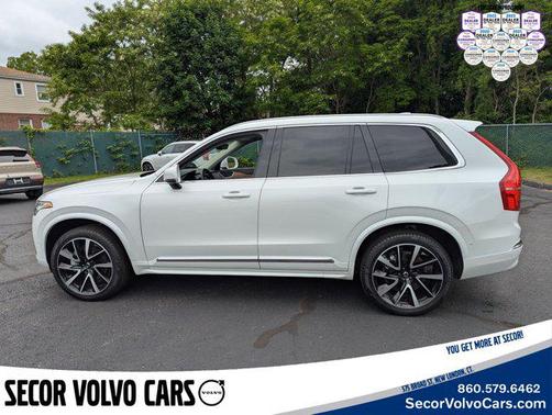 2024 Volvo XC90 Plus Bright Theme