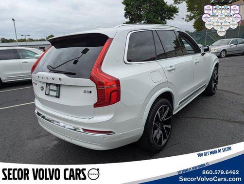2024 Volvo XC90 Plus Bright Theme