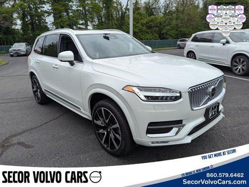 2024 Volvo XC90 Plus Bright Theme