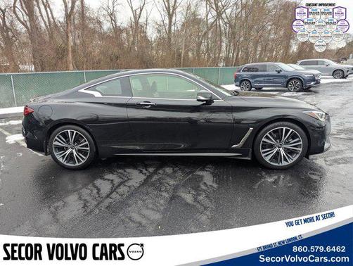 2022 INFINITI Q60 LUXE