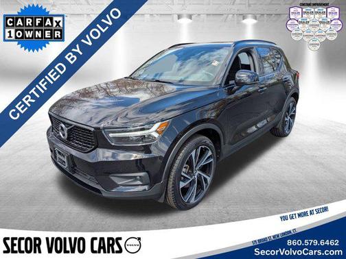 2021 Volvo XC40 T5 R-Design