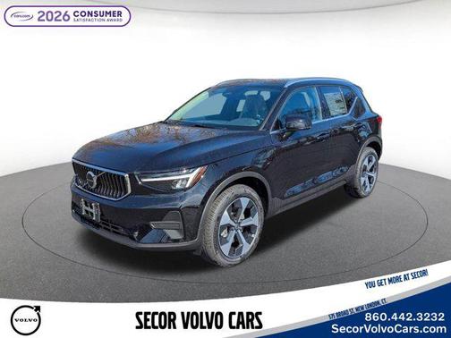 Onyx Black Metallic 2025 Volvo XC40 B5 Core Bright Theme