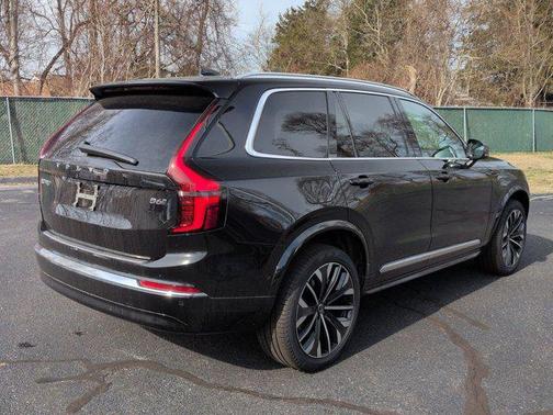 Onyx Black Metallic 2026 Volvo XC90 Ultra, B6 AWD Gas (mild hybrid), Gasoline, Bright, 7 Seats